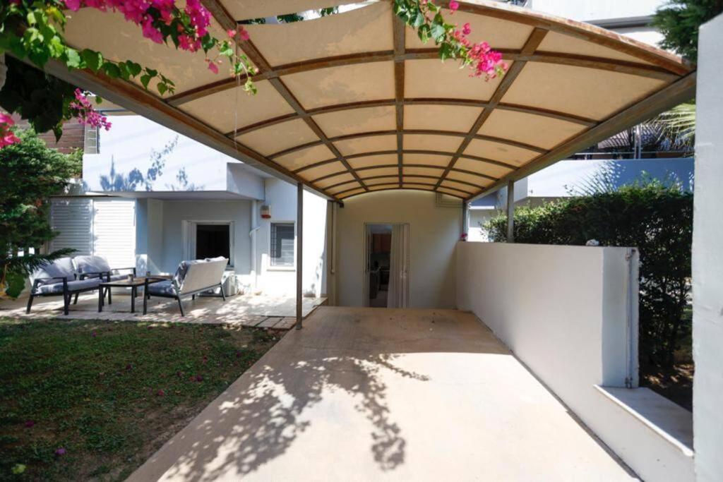 Pame Rentals - Cozy Glyfada Stay With Free Parking Athens Exterior photo